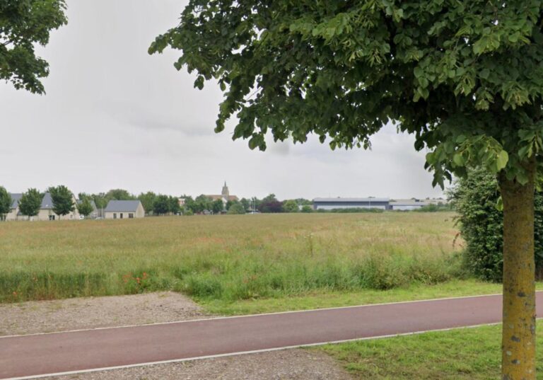 Terrain constructible Falaise